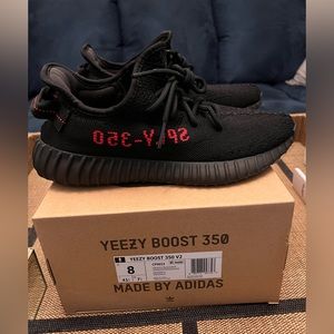 Yeezy Boost 350 V2 Black red